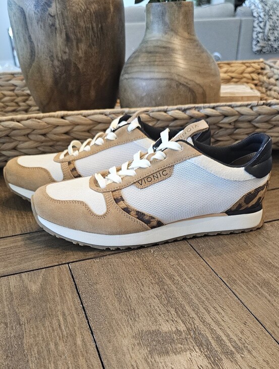 Vionic Shoes - Vionic Women's Orthopedic Tan White Lace-Up Sneakers Women's Sz 8.5